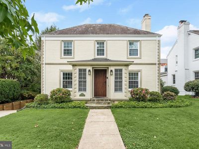 8419 Lynwood Pl, Chevy Chase, MD, 20815
