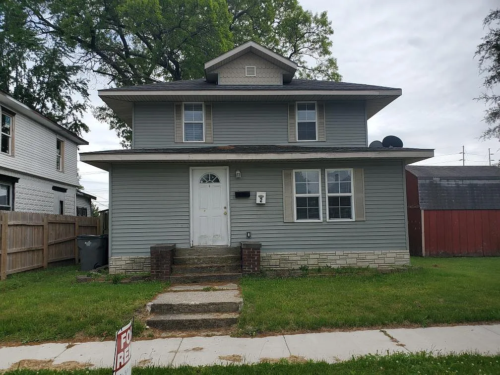 711 McDonald St - 2 — Photo 1