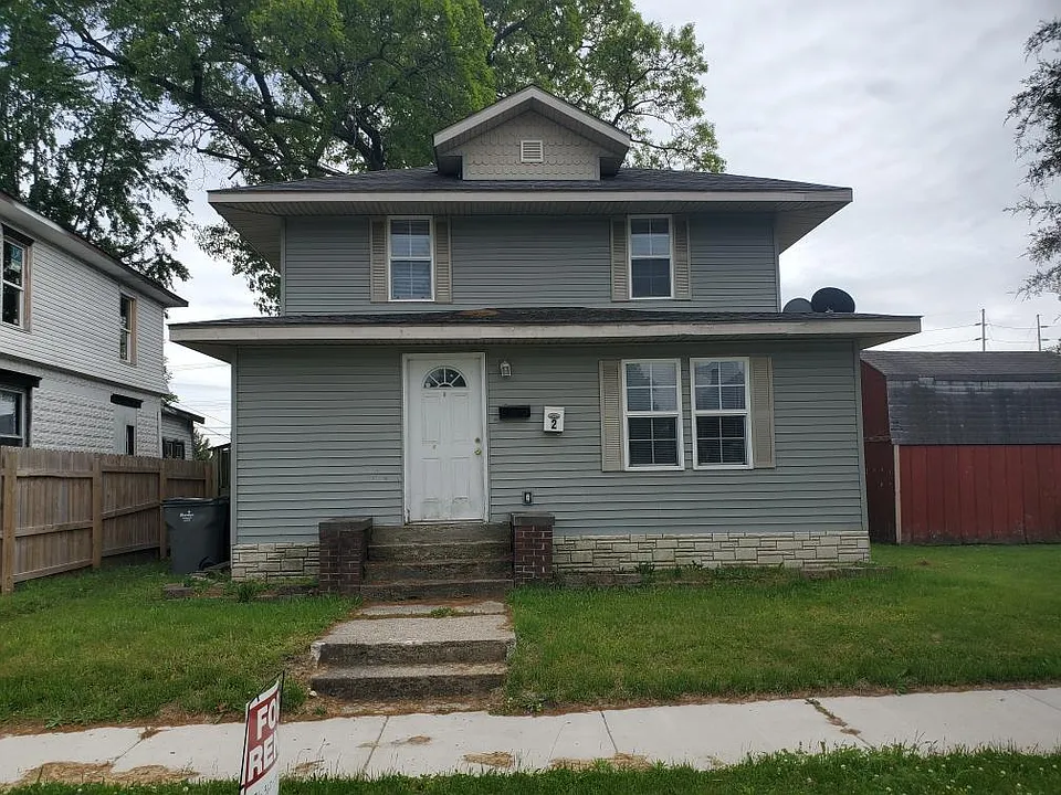 711 McDonald St #2