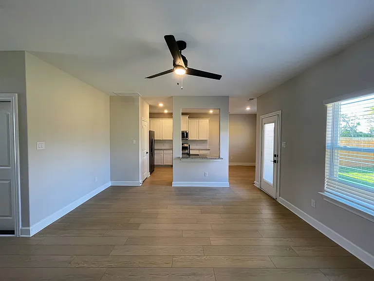 1414 Windermere Way — Photo 12
