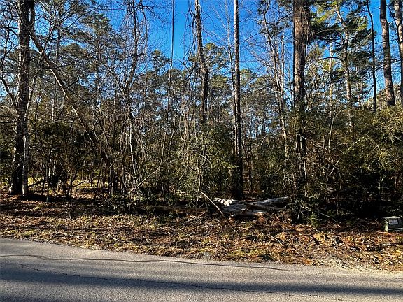 2nd image of 172 N Fairway Loop