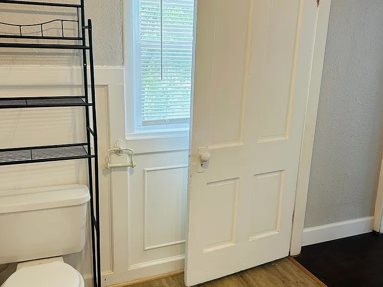 216 NE 4th St #218 — Photo 17