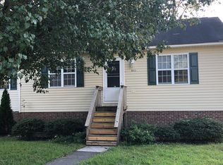 3211 Deer Path Cir, New Bern, NC 28560