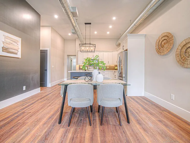 1 Bond St #1 — Photo 12