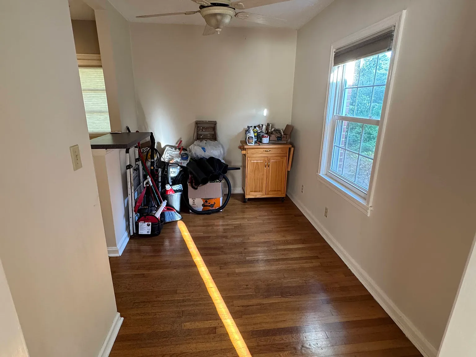 2 bed, 910 sqft, $1,900 — Photo 3