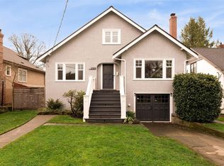 2399 Dalhousie St, Oak Bay, BC V8R 2H5