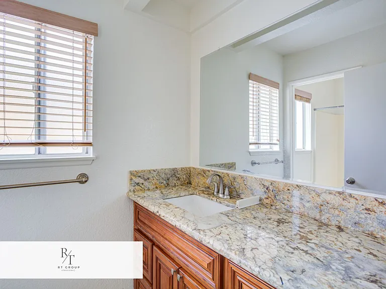 13006 Parkview Dr — Photo 38