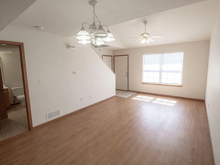 1529 Bodie Dr — Photo 18