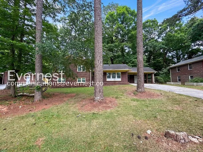 3190 Clifton Church Rd SE — Photo 2