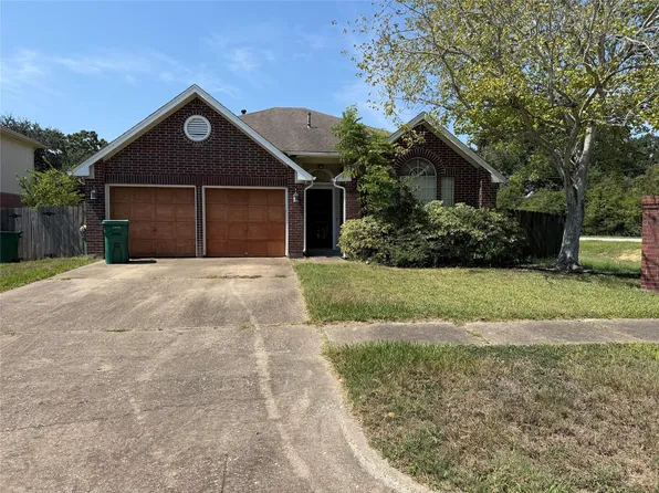 4534 Allegro Dr, Seabrook, TX 77586
