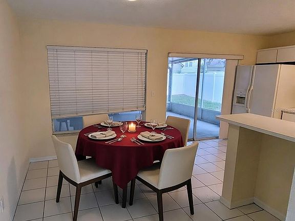 5th image of 1710 Tropicana Way