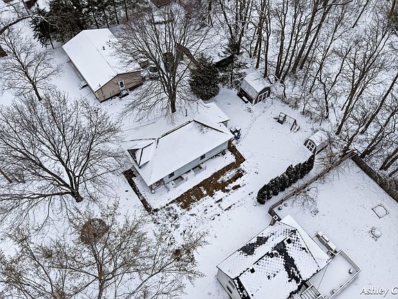4th image of 15285 Coleman Ave