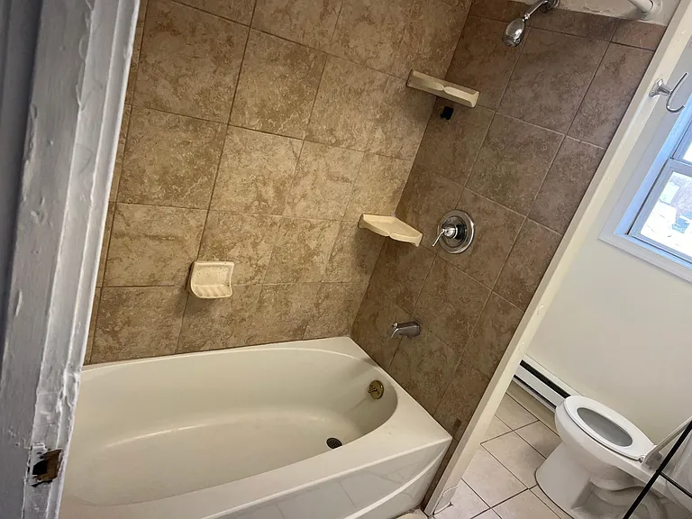 173 W Tilghman St #3 — Photo 10