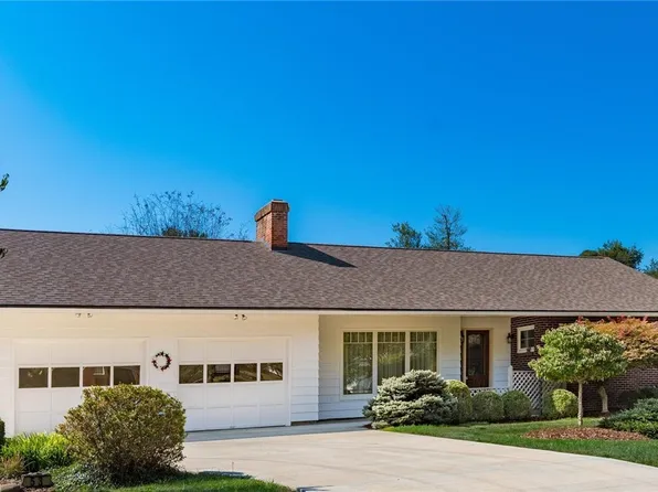 53 Paden Rd, New Concord, OH 43762