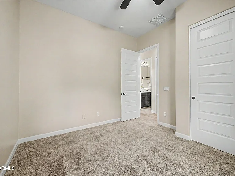 2937 E Longhorn Dr — Photo 7
