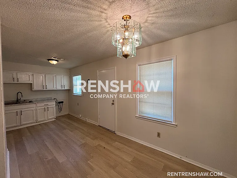 3576 Debby Dr — Photo 4