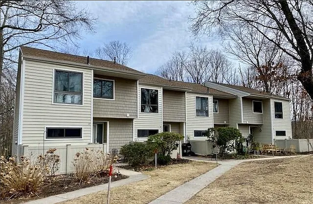 14 Currier Pl — Photo 31