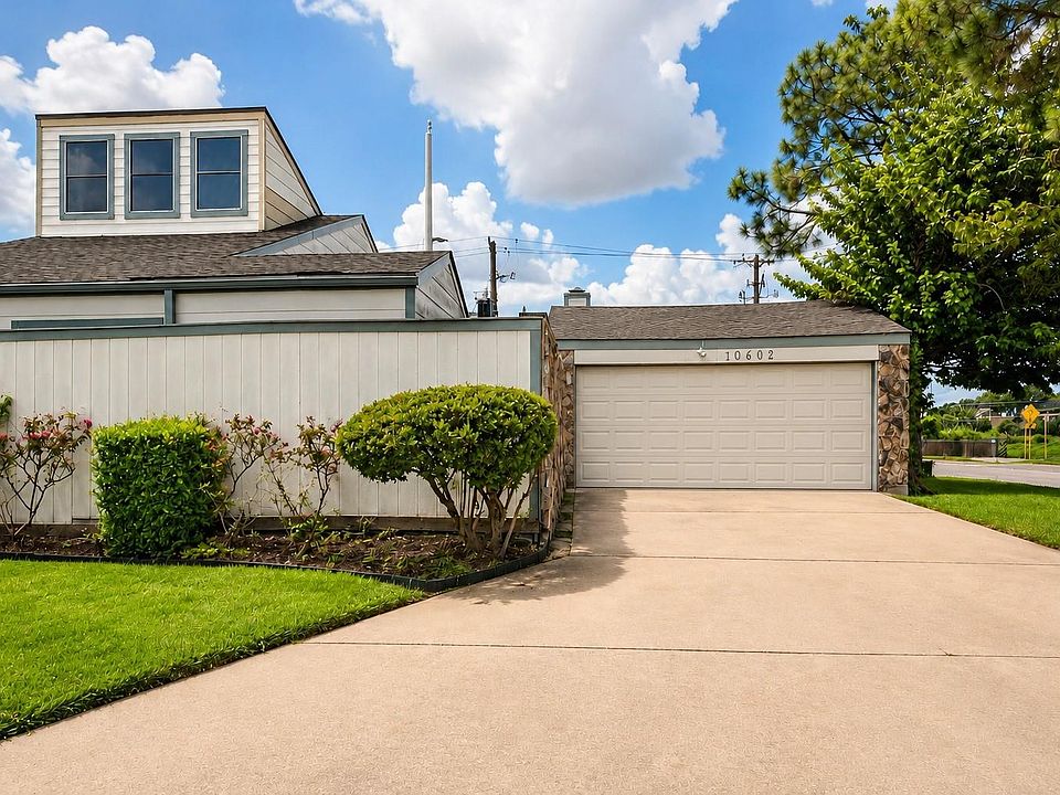 1st image of 10602 Sandpiper Dr