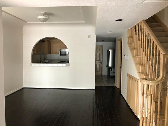 4th image of 61 Argonne Ave