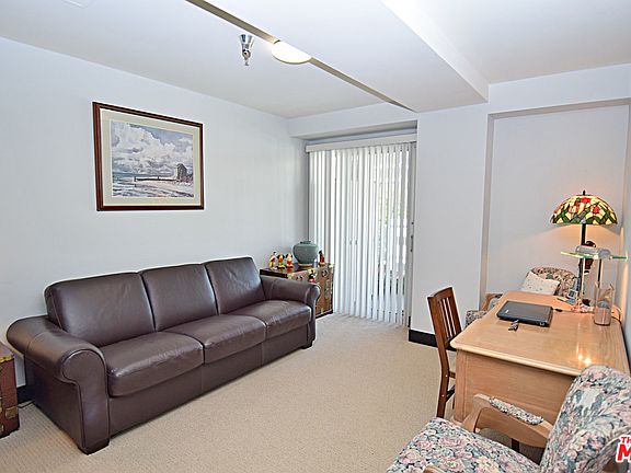 5th image of 702 S Serrano Ave APT 404