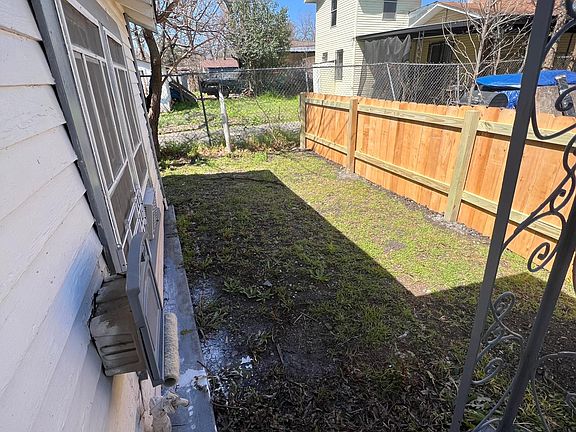 2nd image of 1610 San Francisco Garage Apartment