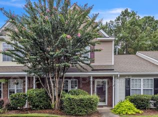303 Yellow Hawthorn Cir, Summerville, SC 29483