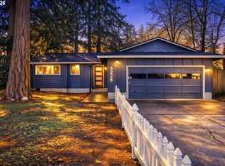 5226 SW Taylors Ferry Rd, Portland, OR 97219