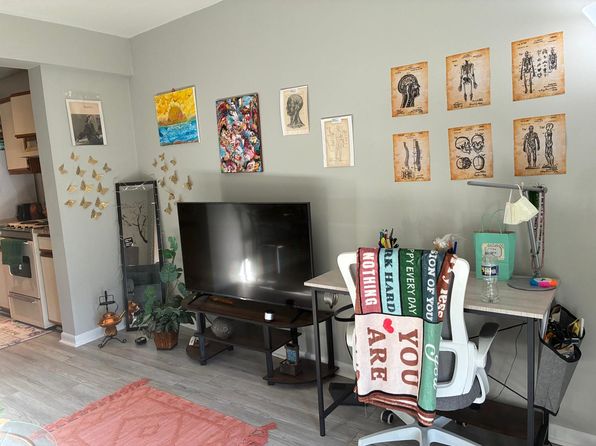 1243 Cedars Ct APT B4