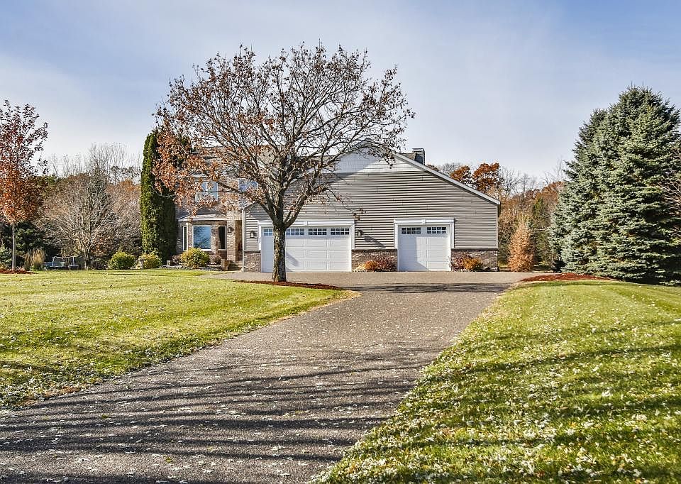 1st image of 1090 Norell Ave N