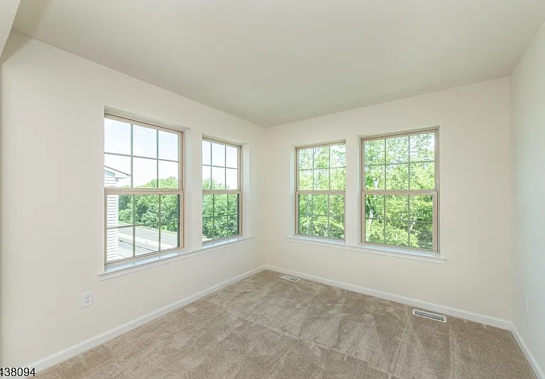 5 Wadsworth Dr — Photo 12