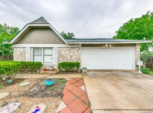 10003 Crescent Ridge Dr, Converse, TX 78109