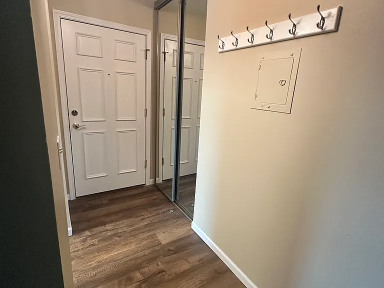 821 Smetana Rd #5 — Photo 9
