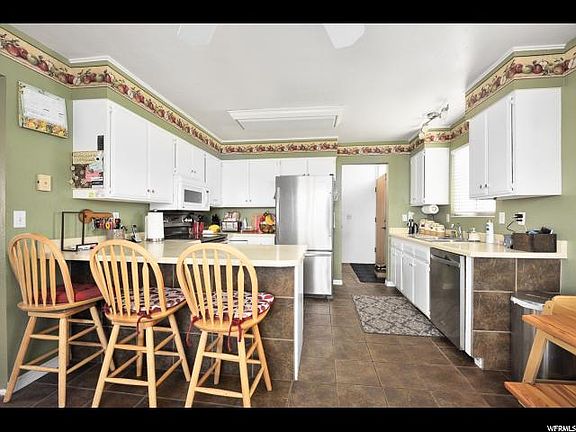 5th image of 2315 E Cavalier Dr