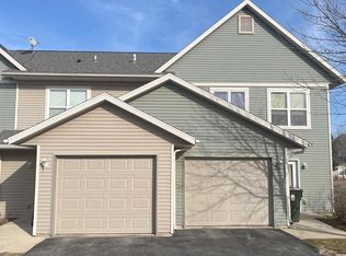 244 S Musket Ridge Dr APT 3, Sun Prairie, WI 53590