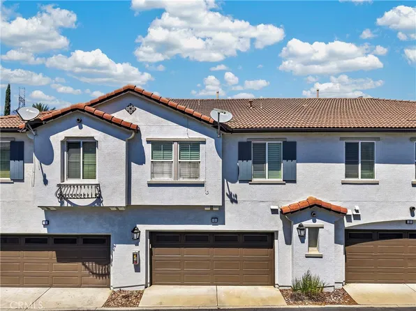 15723 Parkhouse Dr Unit 3, Fontana, CA 92336