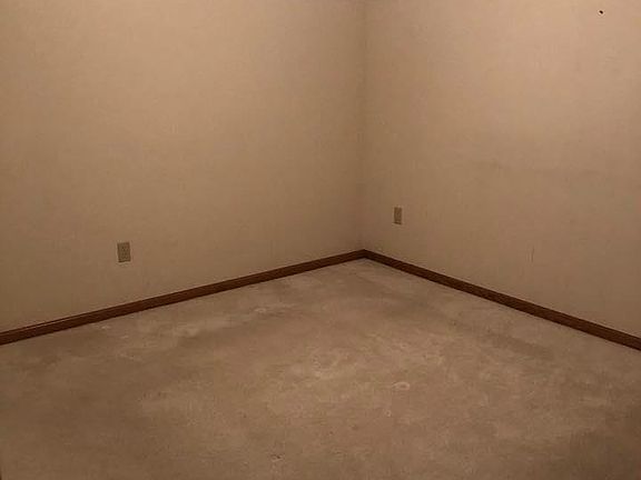 5th image of 11423 Pebble Dr