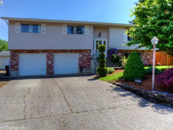 18806 Shenandoah Dr, Oregon City, OR 97045