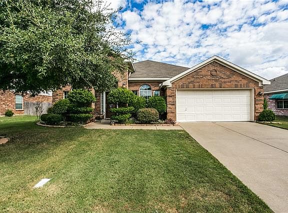 2nd image of 436 Waterford Oaks Dr