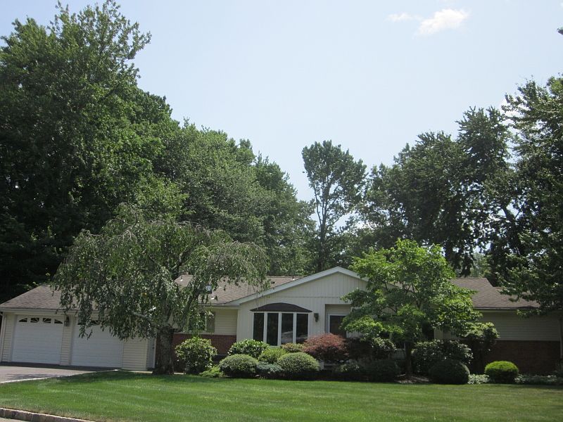 1st image of 29 Carlos Dr
