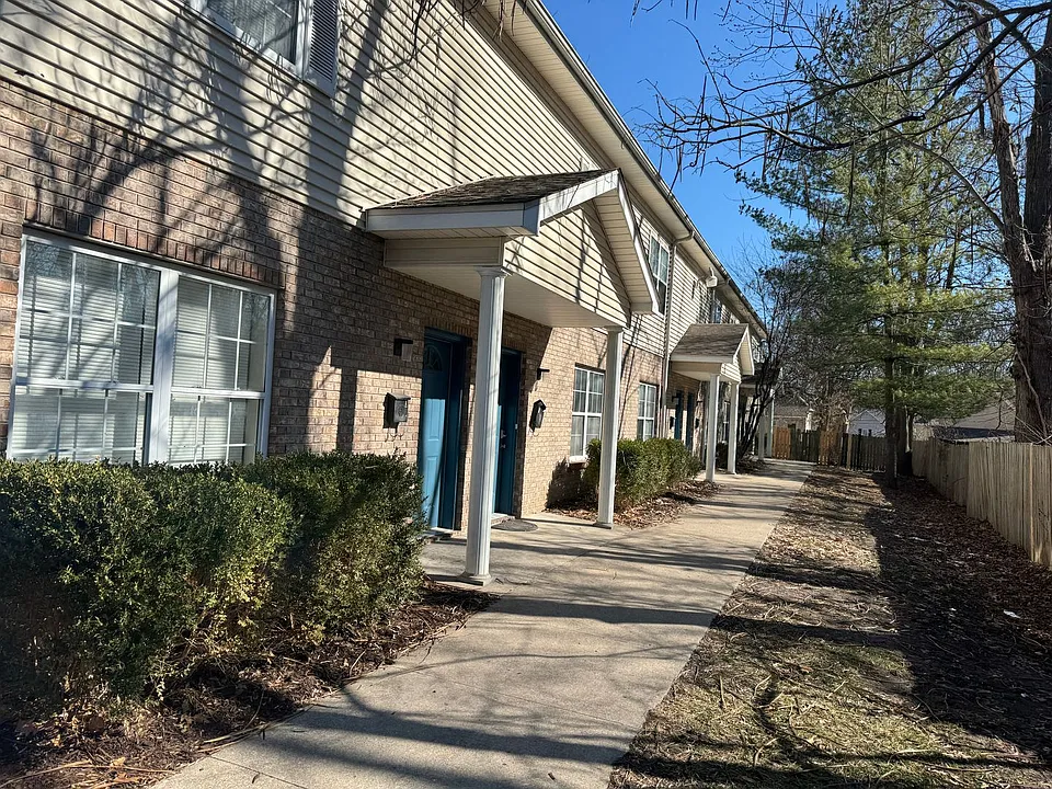 410 N College Ave