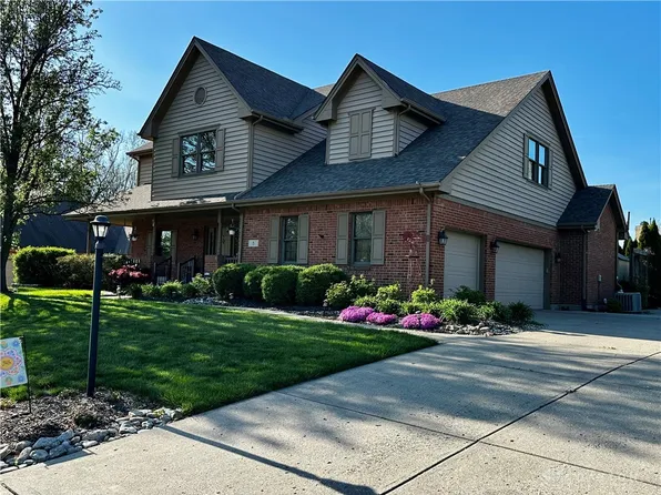 5 Berwick Ct, Miamisburg, OH 45342