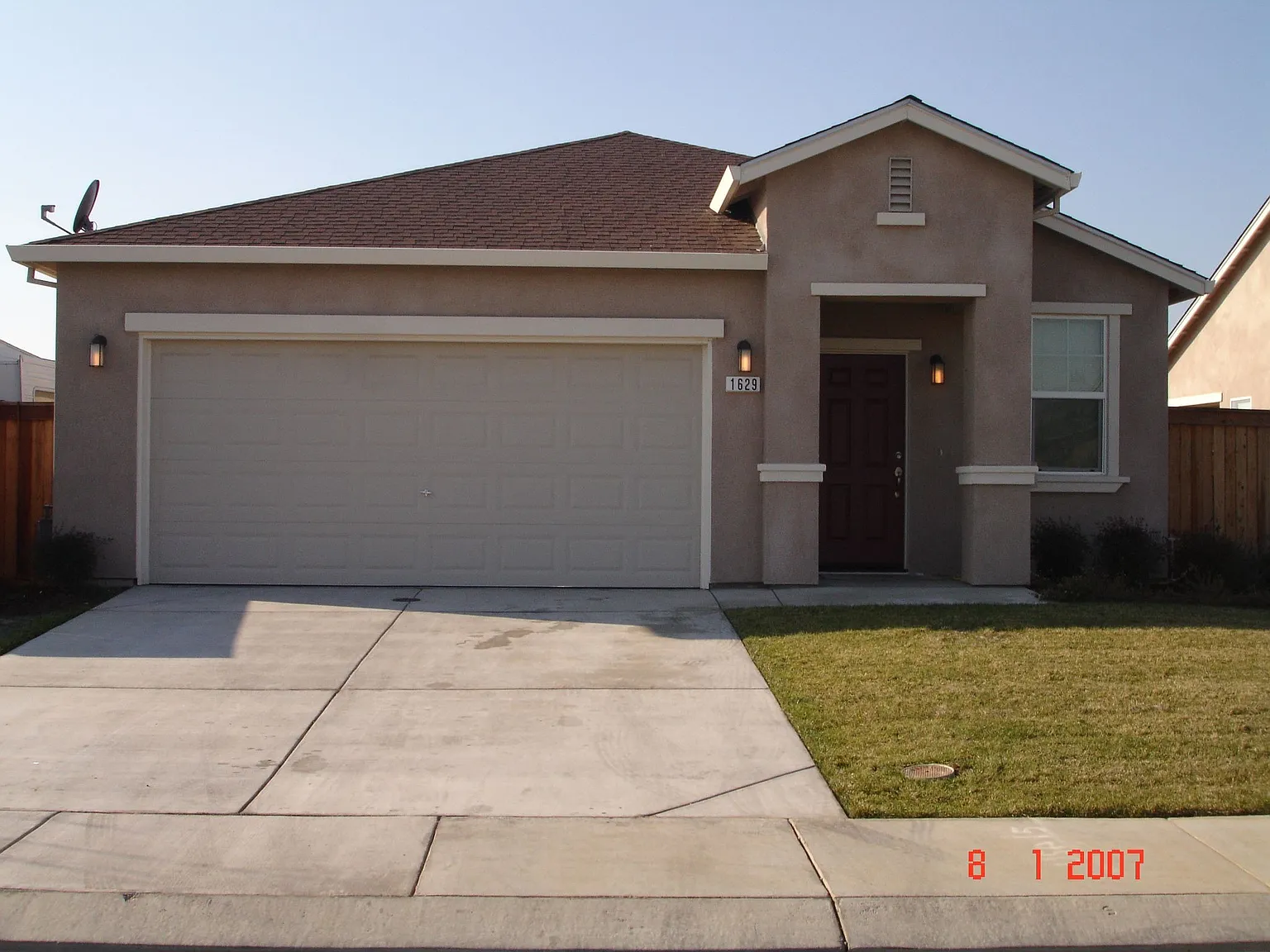 1629 Jardin Way photo 1