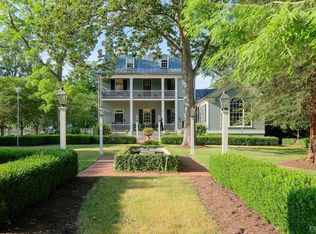 115 W King St, Edenton, NC 27932