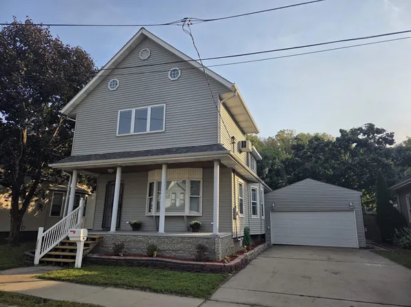 2710 Elm St, Dubuque, IA 52001