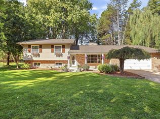 1825 Thunderbird Dr, Saginaw, MI 48609