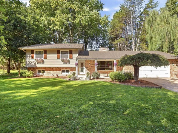 1825 Thunderbird Dr, Saginaw, MI 48609