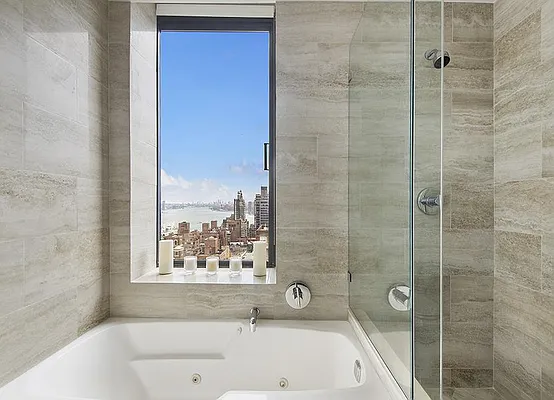 Sold by Warburg | media 15