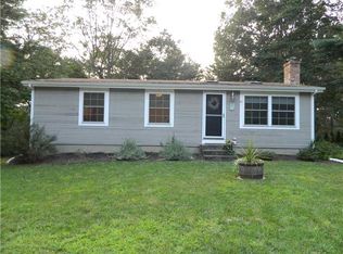 10 Mockingbird Dr, Exeter, RI 02822