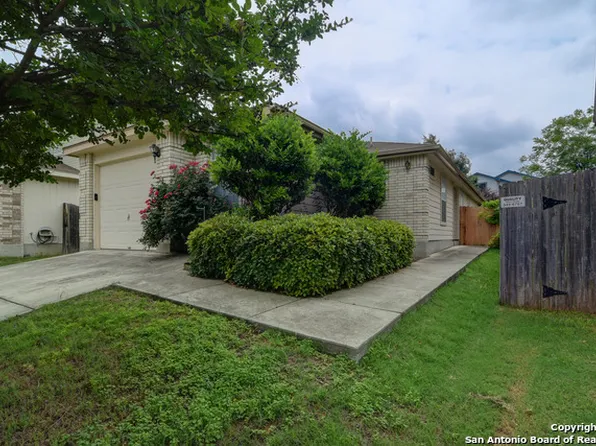 8942 Gill Brg, San Antonio, TX 78254