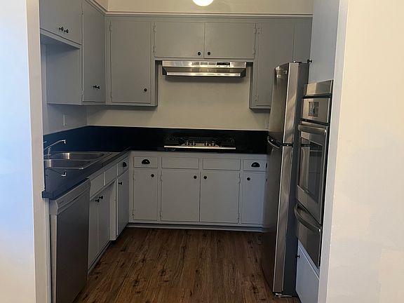 5th image of 11969 Iowa Ave #8